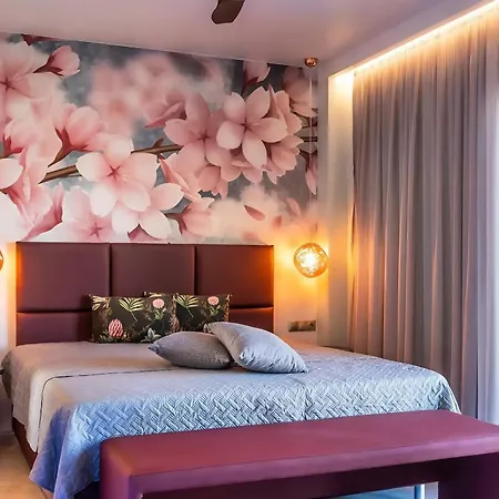 La Reve Luxury With Private Jacuzzi