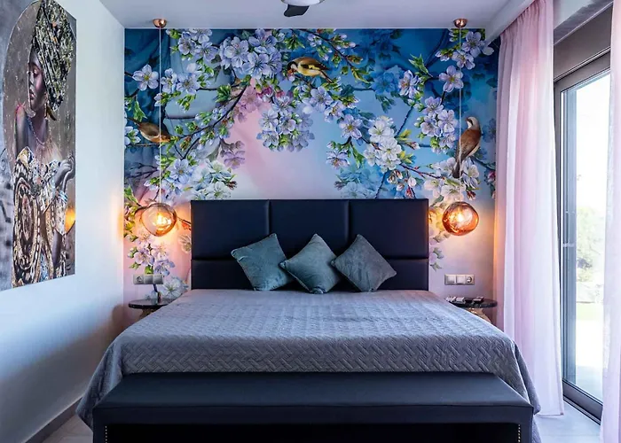 La Reve Luxury With Private Jacuzzi Hersonissos (Crete)