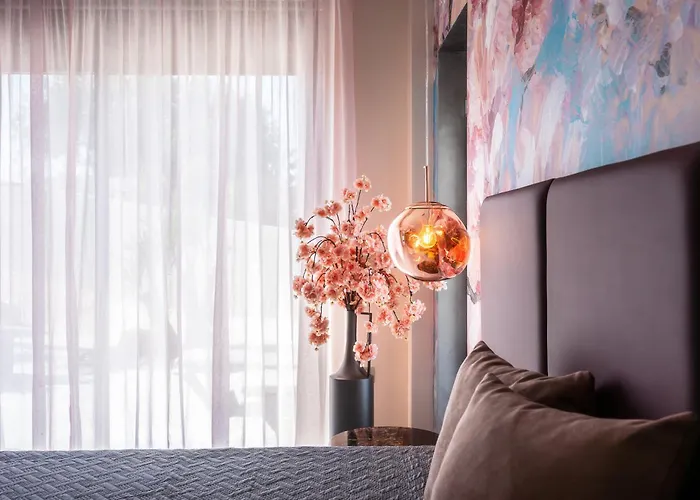 La Reve Luxury With Private Jacuzzi