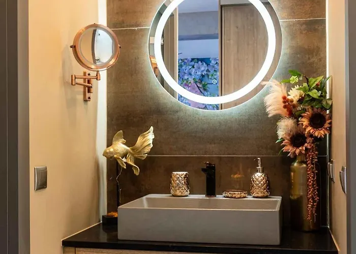 La Reve Luxury With Private Jacuzzi 公寓式酒店 4*